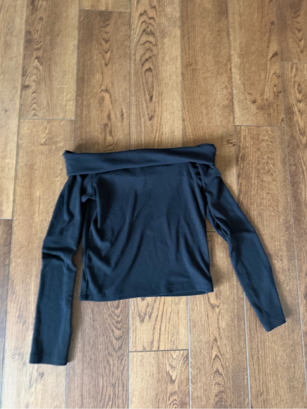 American Eagle Off-Shoulder Black Women’s Top